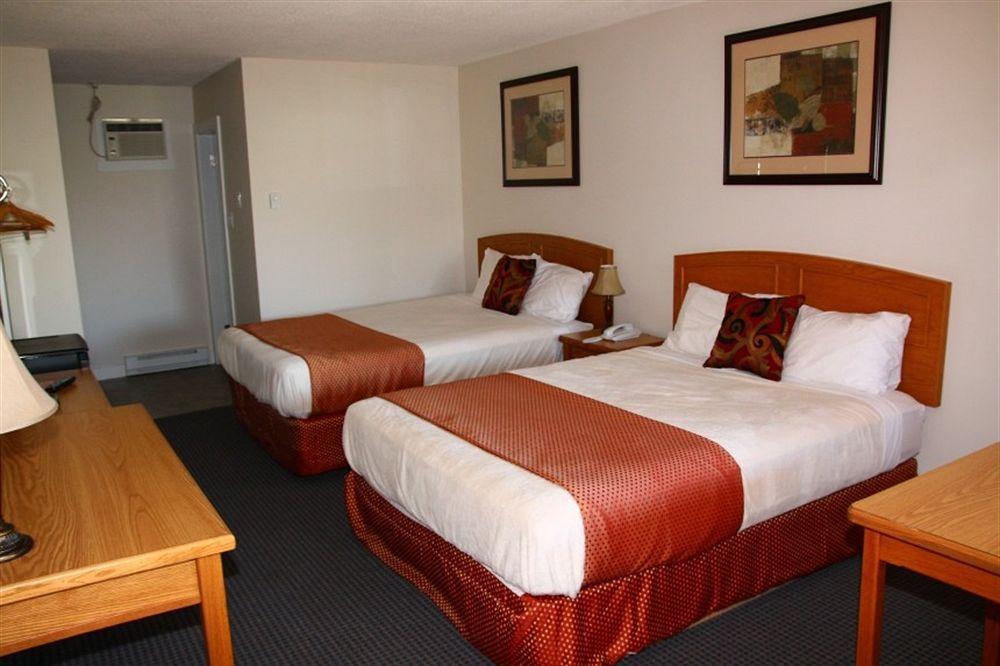 Grandview Motel แคมลูปส์ ภายนอก รูปภาพ