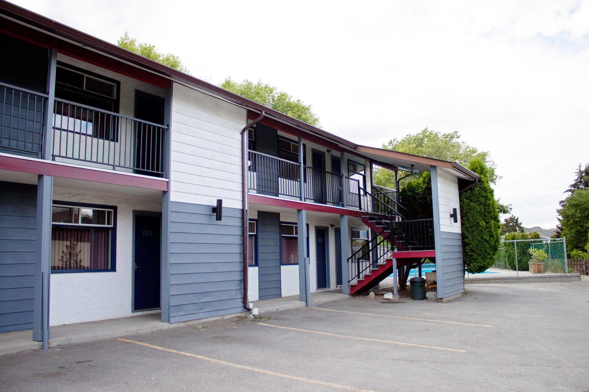Grandview Motel แคมลูปส์ ภายนอก รูปภาพ